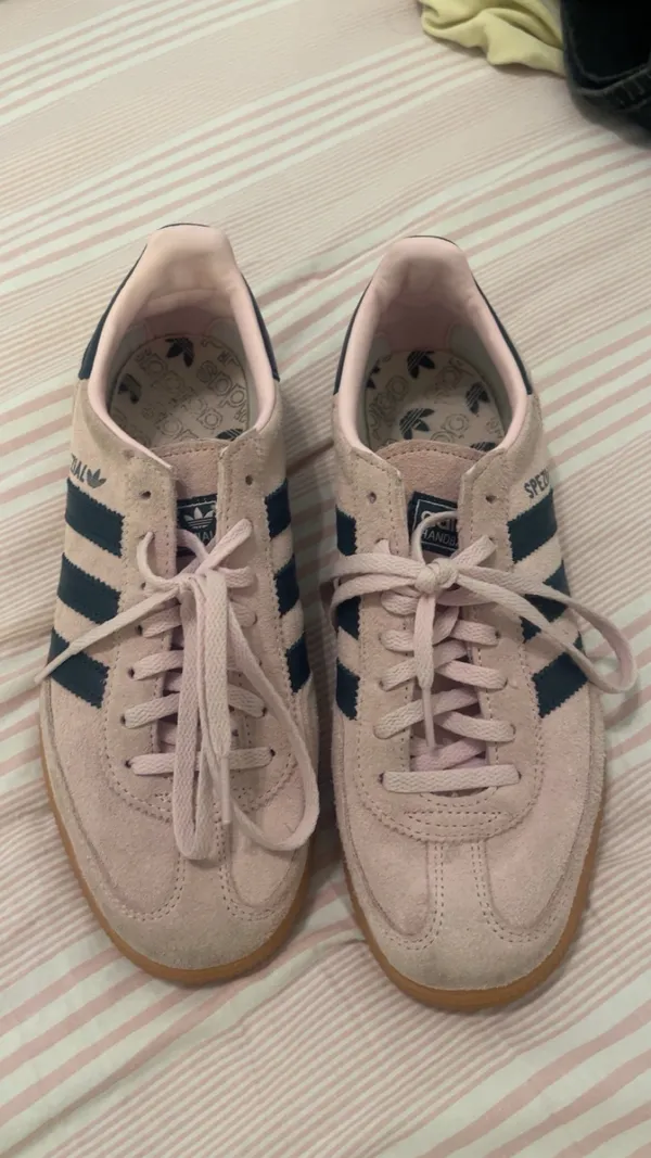 Adidas’s women spezial - Image 3
