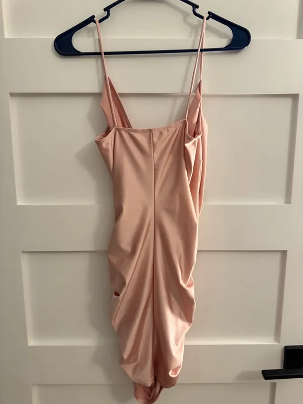 Pink dress - Image 4