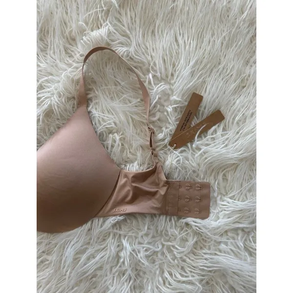 Skims Wireless Super Push up Bra Clay Size 32DDD - Image 5