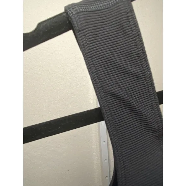 Lululemon Run‎ Chase Me Tank Top SZ 8 Black Adjustable Hem Active Running Yoga - Image 4