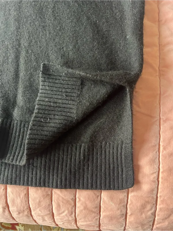 & Other Stories Black V-Neck Sleeveless Knit Vest Size Small - Image 10