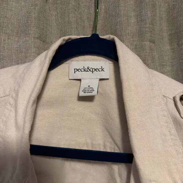 Peck & Peck Cream Button-Front Utility top size M - Image 2