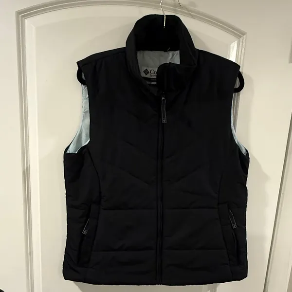 Columbia Women’s Black Insulated Puffer Vest Size L Full Zip Pockets Lightweight - Image 8