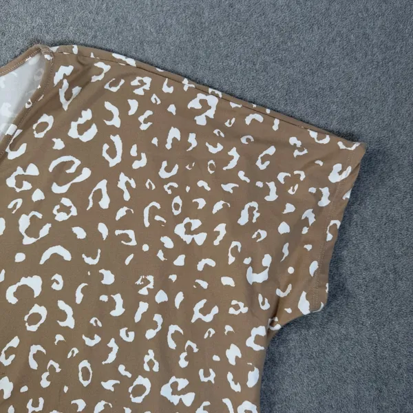 Entro Animal Print Boxy Tee Shirt Women's XL Brown Short Sleeve V-Neck - Image 2
