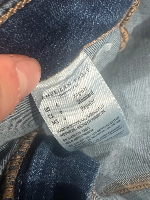 AMERICAN EAGLE Western Stretchy High-rise Bareback Raw Hem Flare Jeans | Size 6 - Image 3