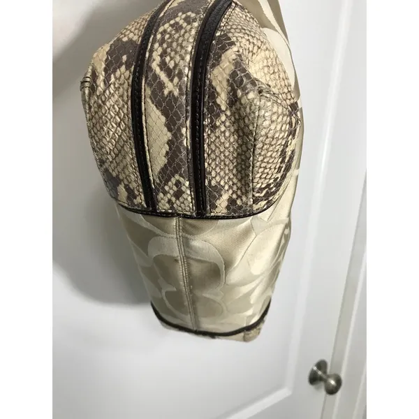 Coach Colette Beige Signature Sateen and Snakeskin Trim Hobo Shoulder Bag EUC - Image 5