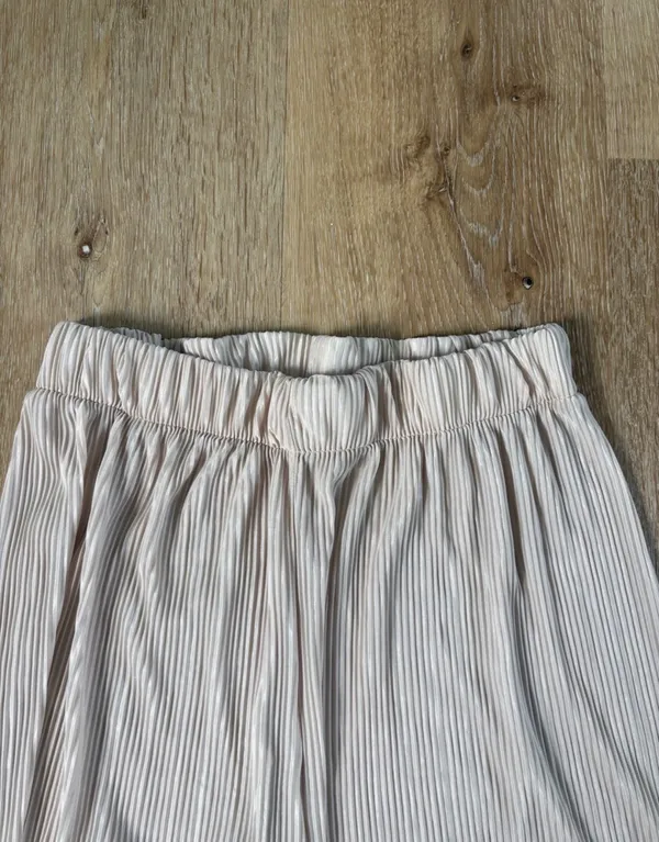 SheIn Wide Leg Beige Pleated Pants - Image 3