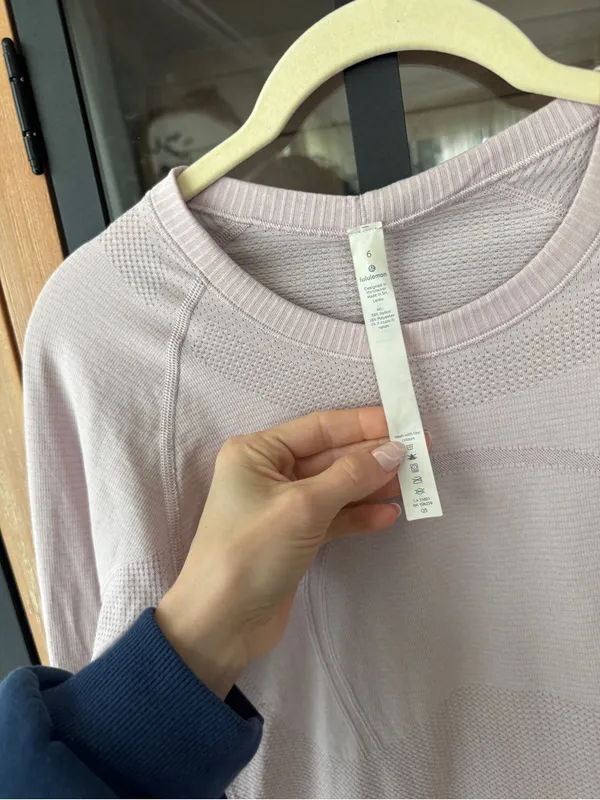 Lululemon Swiftly Tech Long Sleeve Crew tee thumb holes Smoky Blush porcelain - Image 4
