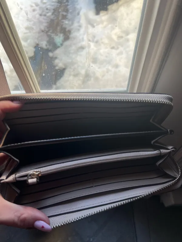Kate Spade Wallet Leather - Image 2