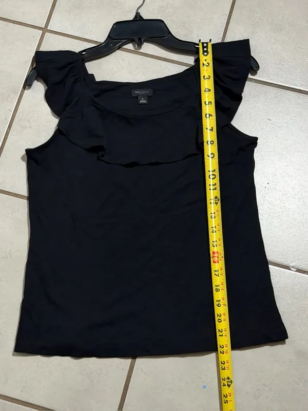 Ann Taylor Factory Women Minimalist Neutral Black Ruffle Sleeve Tank Top size M‎ - Image 8