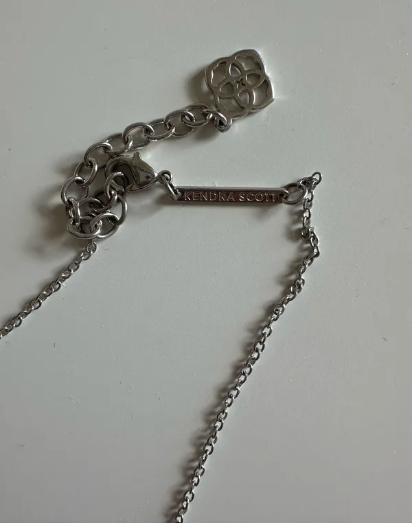 Elisa Kendra Scott Necklace Silver - Image 3