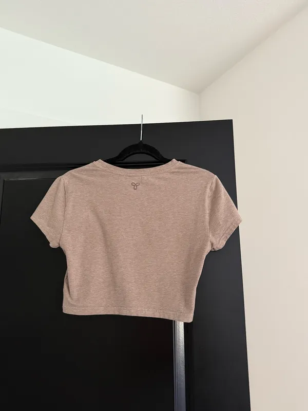 Aritzia TNA beige crop baby tee - Image 3