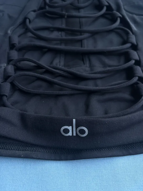 Alo Workout Yoga Top - Image 5