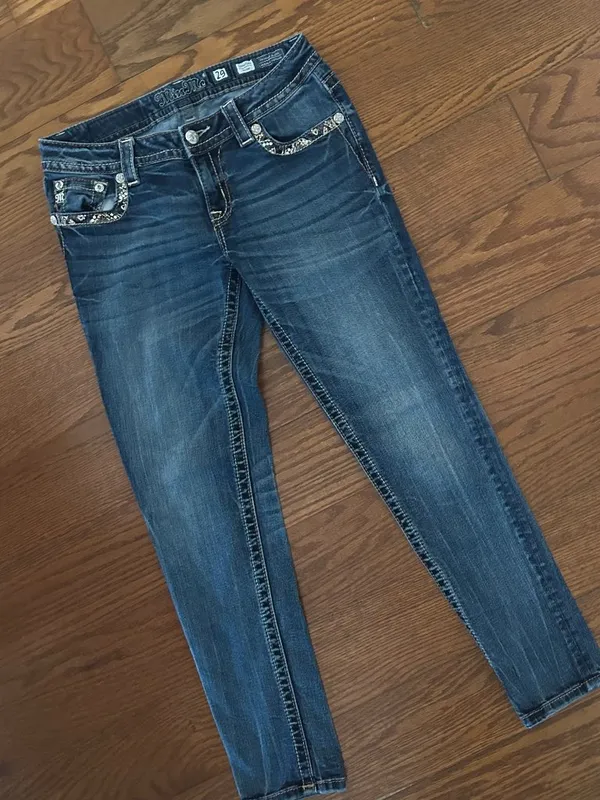 Miss Me Signature Skinny Beaded Sequin Embroidered Jeans Size 29 Y2K - Image 2