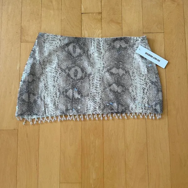 Princess Polly Chrissie sequin silver snake print mini skirt with fringe detail - Image 3