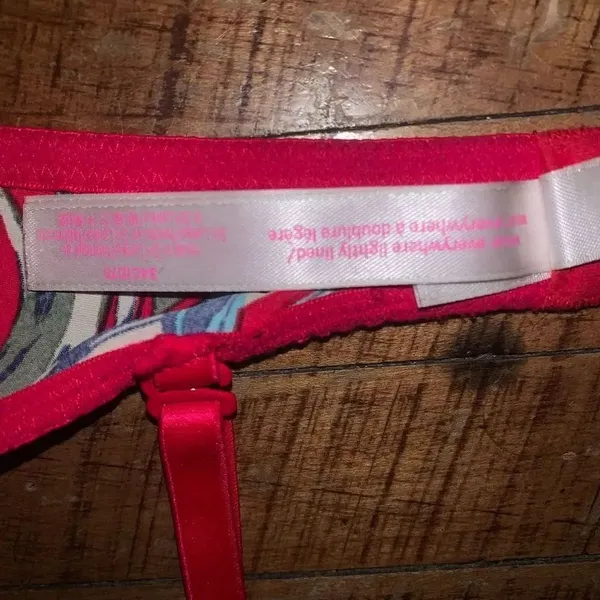 Victoria’s Secret red tropical wear everywhere lightly lined 34C bra - Image 3