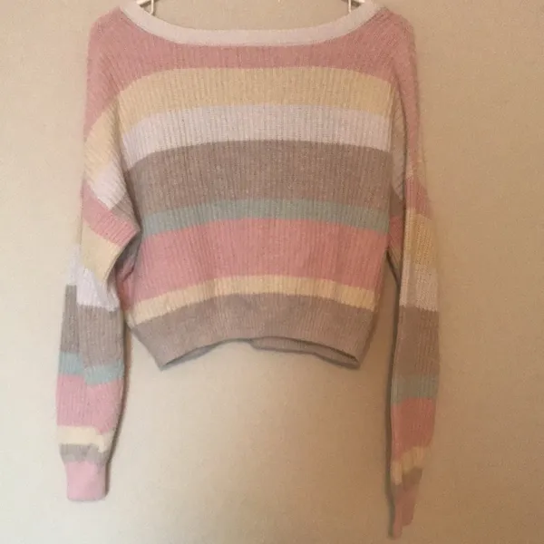 Hollister Cropped Striped V-Neck Sweater - Image 4