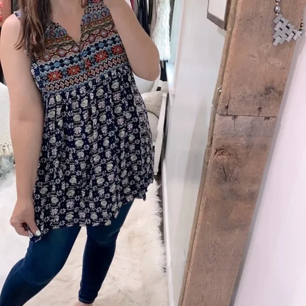 Umgee floral boho sleeveless tunic size large - Image 2