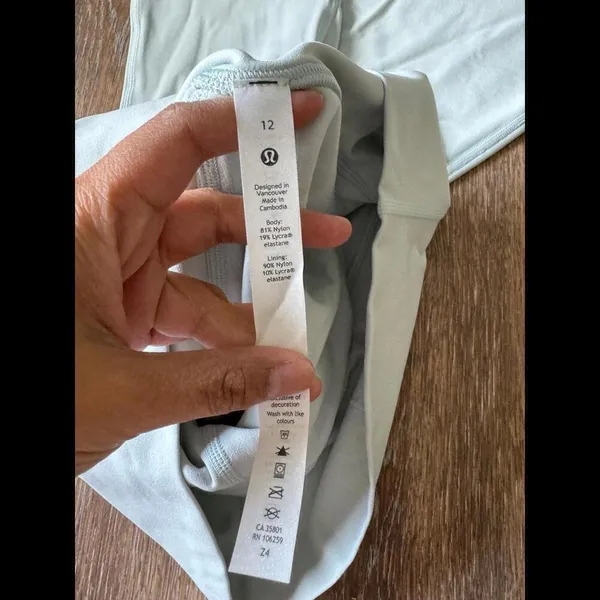 Lululemon NWT Size 12 Align HR 25” Ocean Ai Double Lined - Image 3