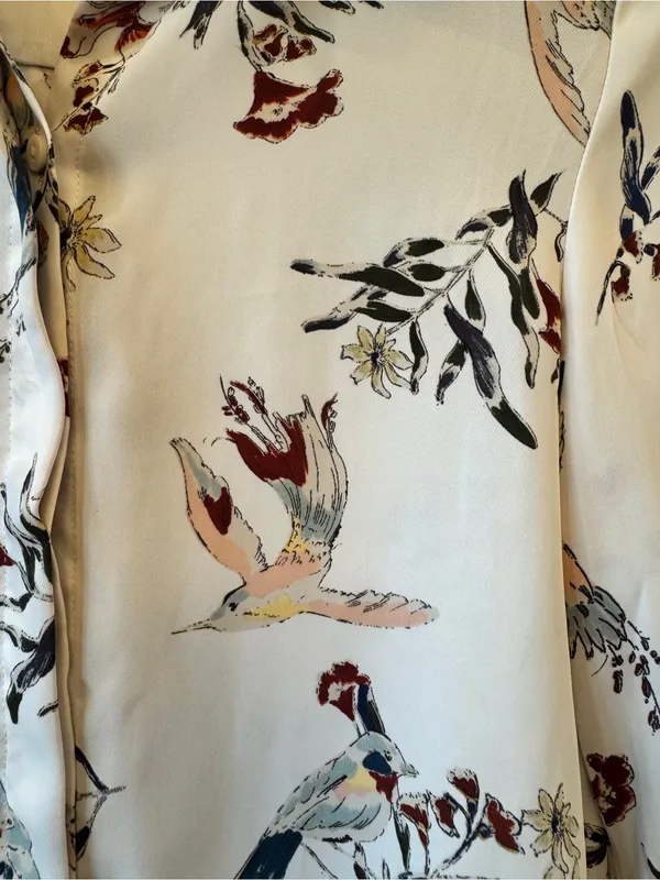 H & M Women’s Long Sleeve Buttons Up Floral Print Blouse Size 0 Hummingbird‎ - Image 6