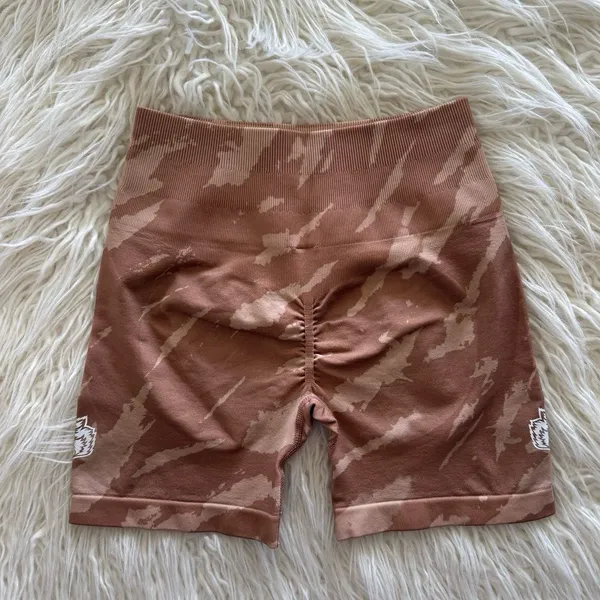 Darc Sport Wolves Forever Seamless Everson Shorts Desert Rose Native Camo Small - Image 6