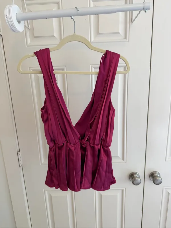 Endless Rose Magenta Pleated Sleeveless Peplum Top | Size Small - Image 2
