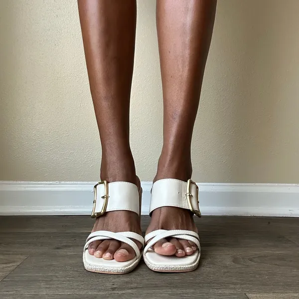 Dolce Vita Onnie Heel in Sand Size 9 - Image 3