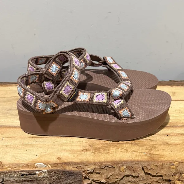 NEW TEVA women's flatform universal crochet sandal in unwind Size 9 A23 - Image 6
