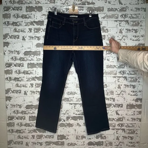 Levis | women dark wash 505 straight denim jeans - Image 4