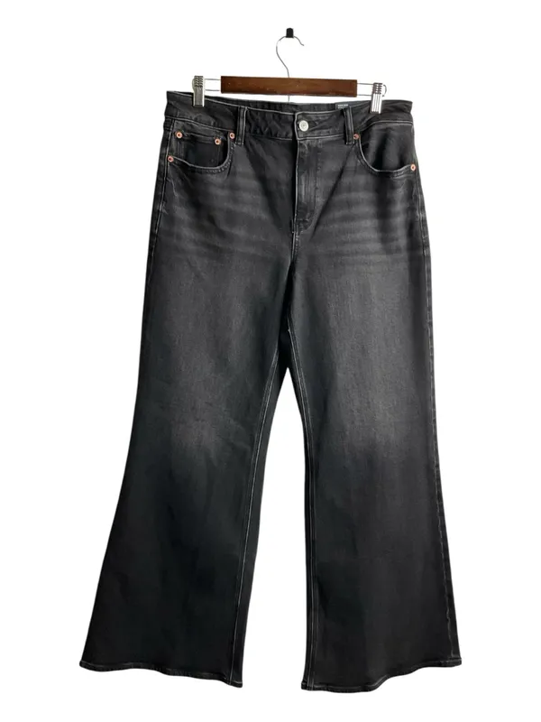 American Eagle Outfitters Black High-Rise Flare Jeans - Image 3