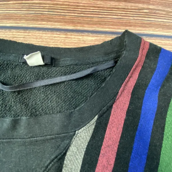 BDG Urban Outfitters Women’s Sweatshirt Sweater Size M 90s Style Distressed edge - Image 2