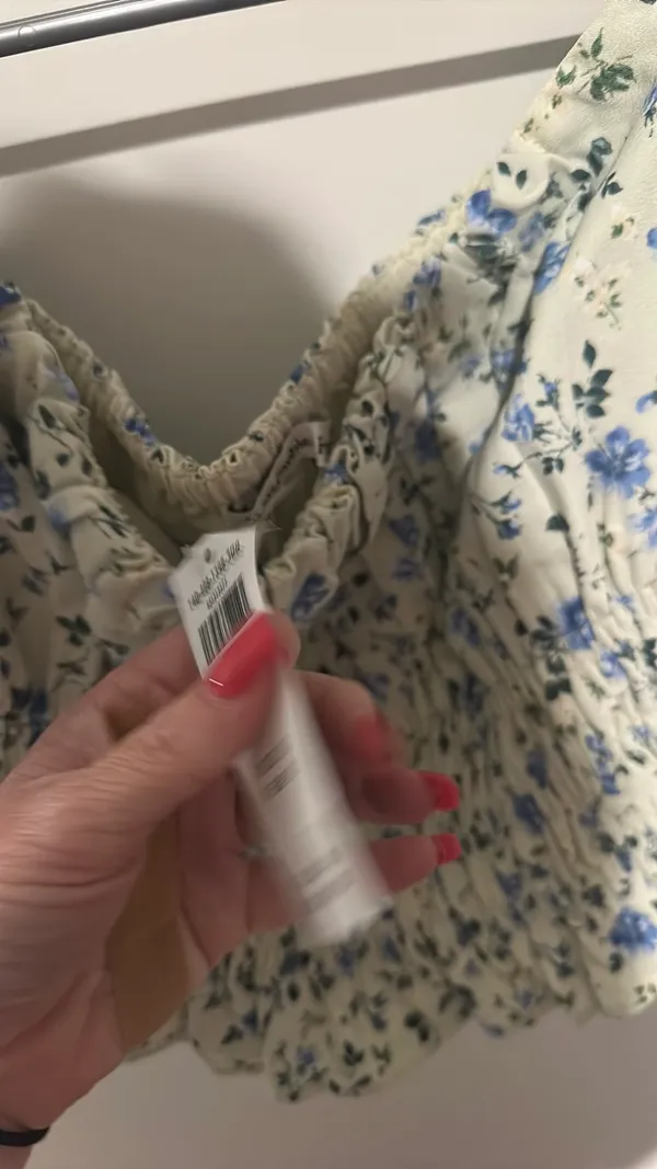 Abercrombie Off-The-Shoulder Top floral - Image 6