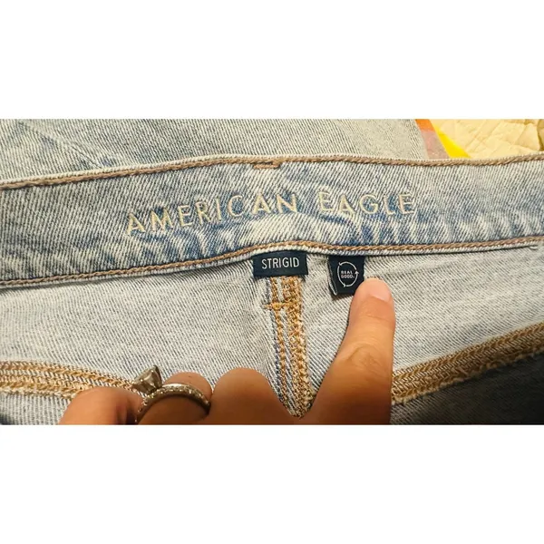 AMERICAN EAGLE Skylight Blue Strigid Ripped Knee High-Waisted Stovepipe Jeans - Image 12