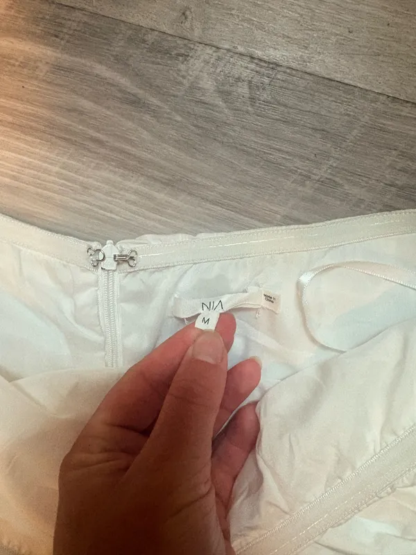 White Strapless Dress Size M - Image 3