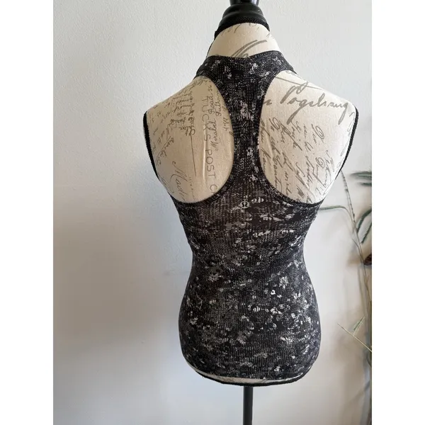 LULULEMON COOL RACERBACK TANK BLACK‎ WHITE size 2 - Image 3