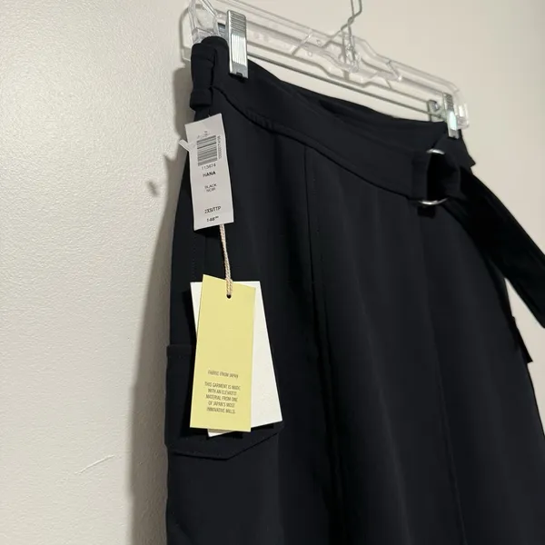 Wilfred Aritzia NEW Hana Crepe high-rise cargo wrap midi Black Skirt Size‎ 2XS - Image 3