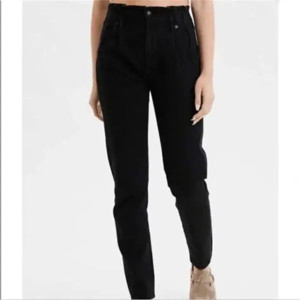 American Eagle Black High Waist Paper Bag Mom Jeans Size 8 - Image 10