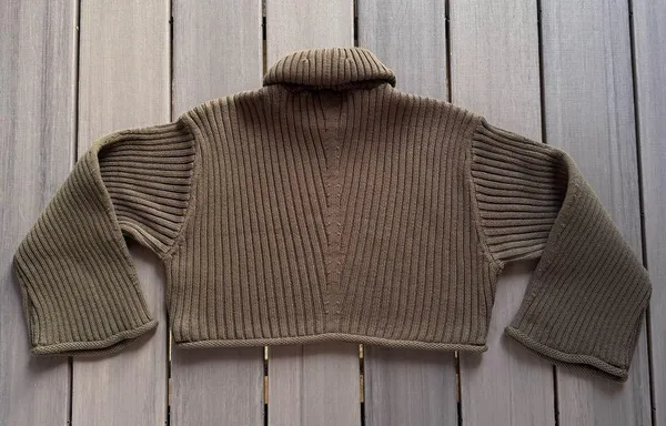 Zara Women’s Ribbed Knit Cropped Cowl Turtleneck 100% Acrylic Sweater Size Small - Image 2