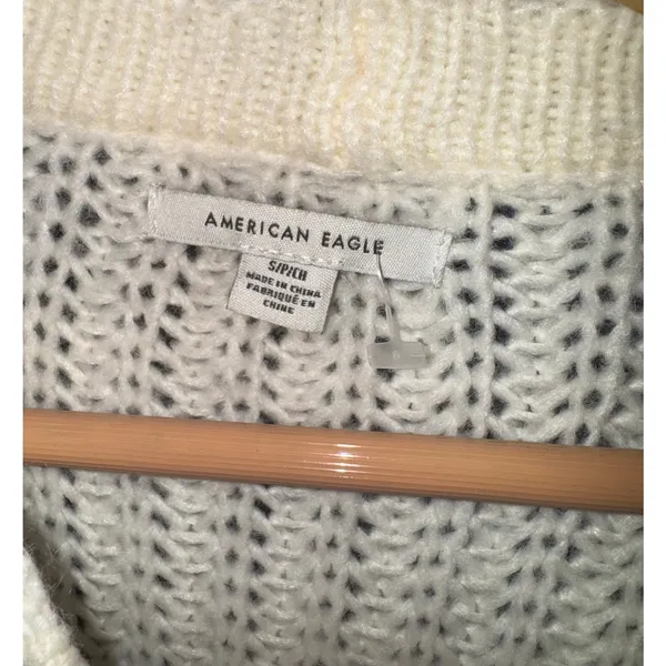 American Eagle Soft Chunky Knit Cream Sweater Womens Small Cozy Preppy Fall Warm - Image 5