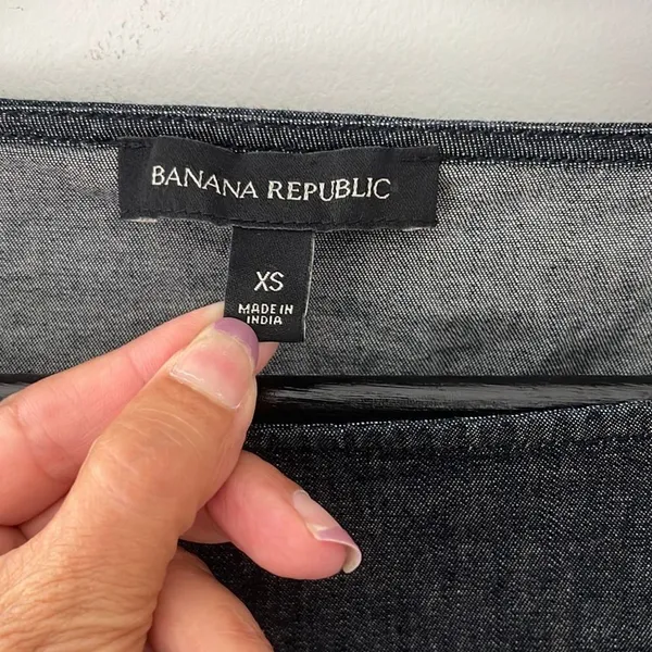 Banana‎ Republic Denim Crewneck Top. Size XS - Image 4