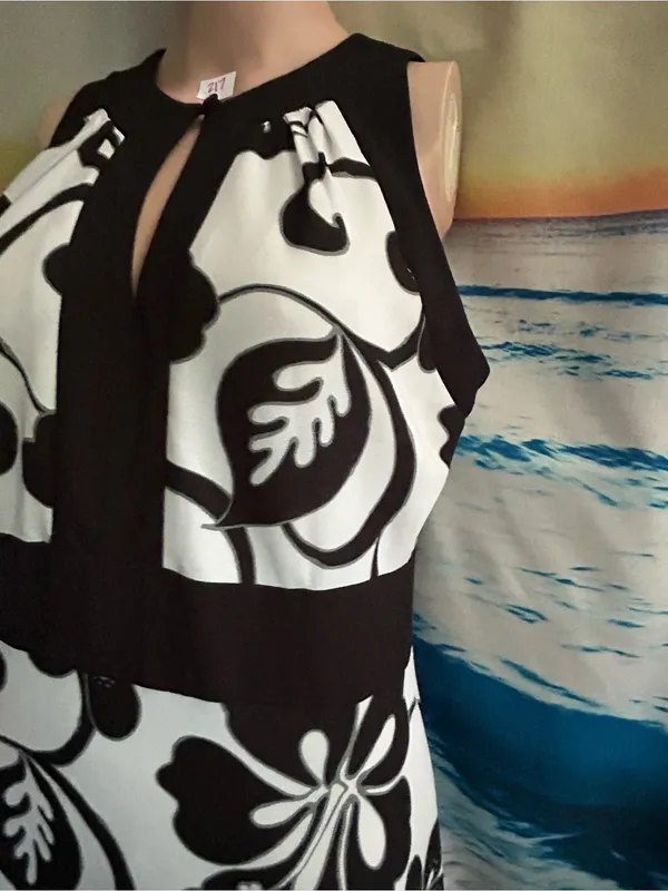 Dressbarn Women’s Black & White Sleeveless Floral Dress 10 - Image 3