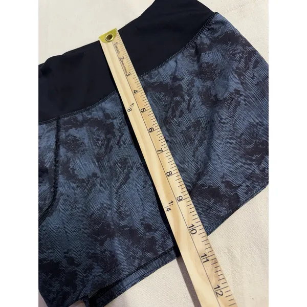 Vuori Omni Performance Lined Short 2.5" Running Black Blue Women's Medium Gym - Image 3
