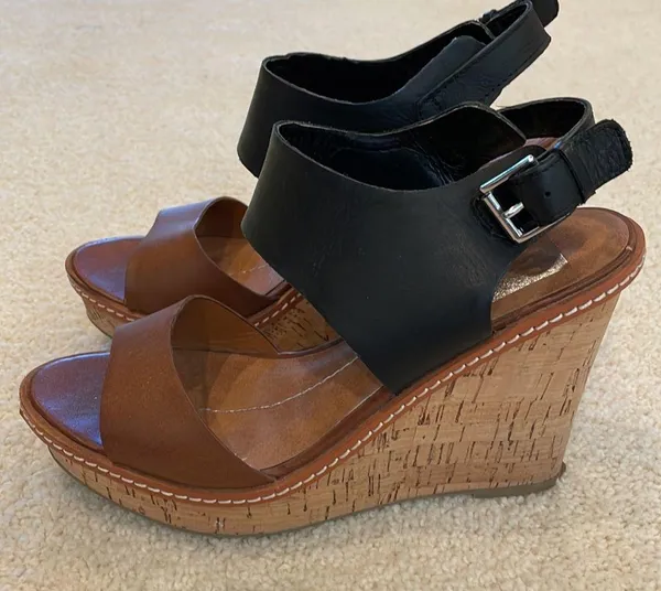 DOLCE VITA Janna two-tone wedge sandals SZ 8.5 - Image 4