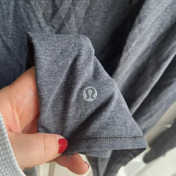Lululemon Women's‎ Find Your Zen Crew Neck Long Sleeve in Heathered Dark Grey 8 - Image 5