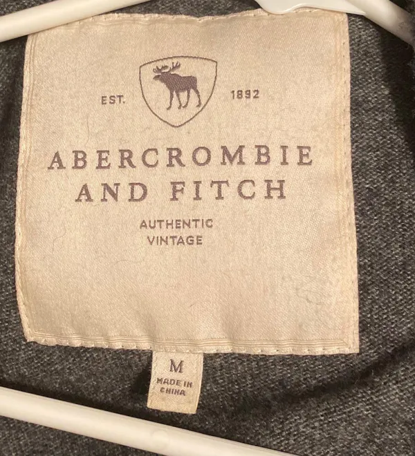 Abercrombie and Fitch woman's sweater 30 x 17 width. Gray with hoodie - Image 7