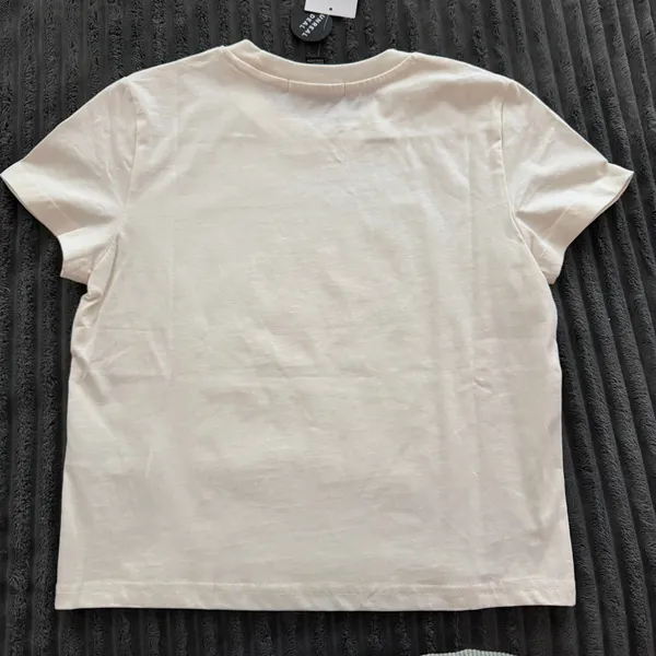 Forever 21 white Lucky Girl baby tee - Image 3