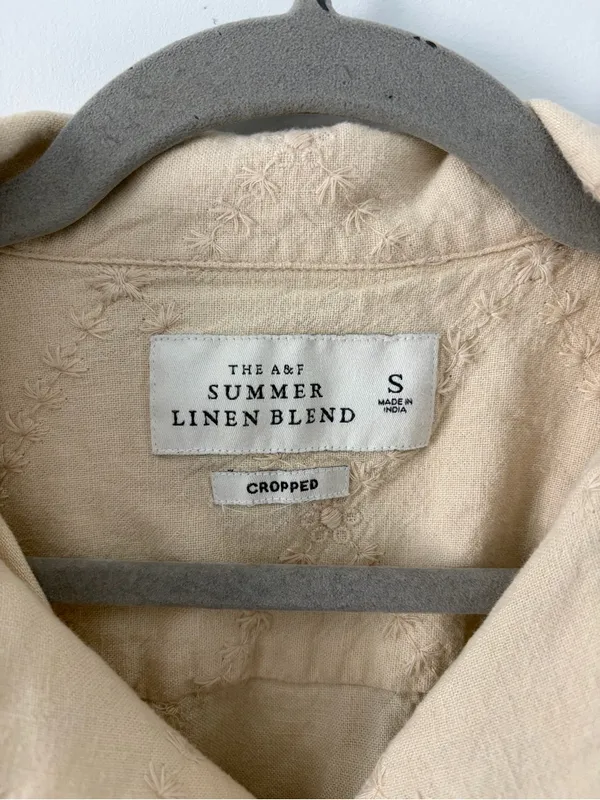 Abercrombie & Fitch The Summer Linen Blend Cropped Eyelet Quilted Button Down S - Image 4
