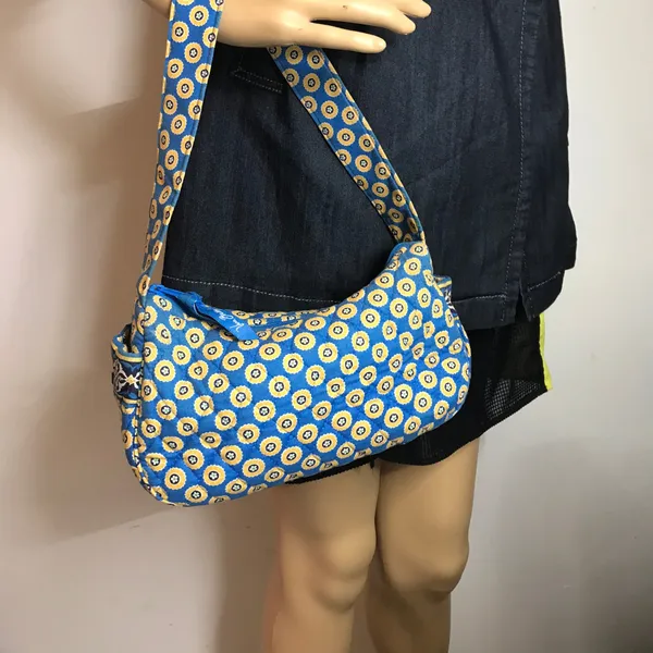 Vera Bradley Blue Tan Nylon Small Handbag - Image 6