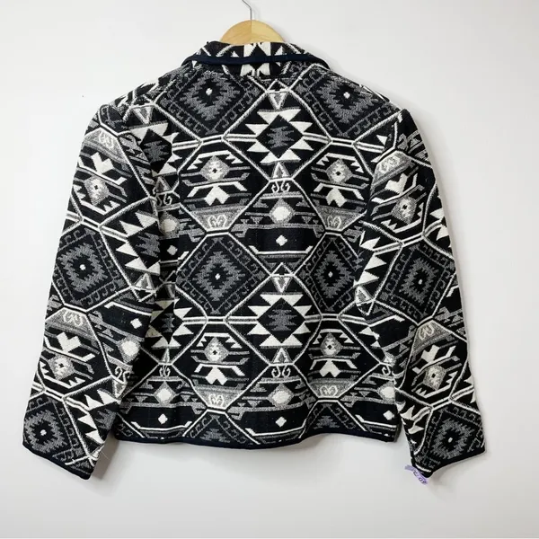 New Identity Y2K 90s black southwestern Cowichan tapestry blanket crop jacket M - Image 12