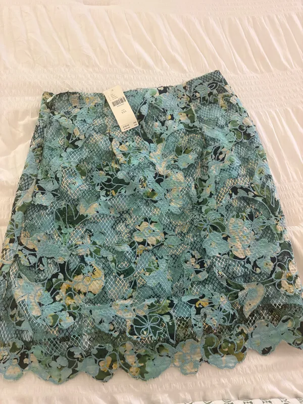 Anthropologie Skirt Mini - Image 2
